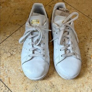 Adidas Stan Smith women’s size 6 white and gold